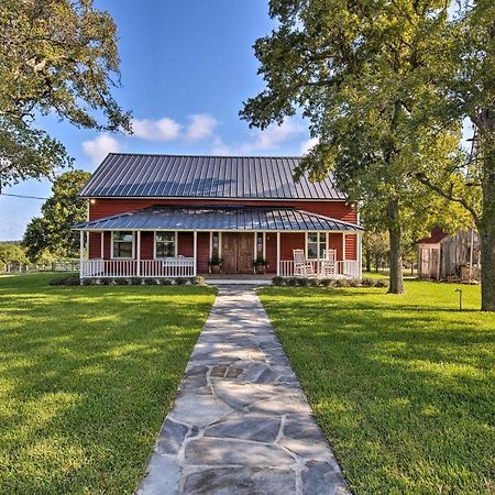 Peaceful Schulenburg Farmhouse With Fire Pit And Grill Luaran gambar